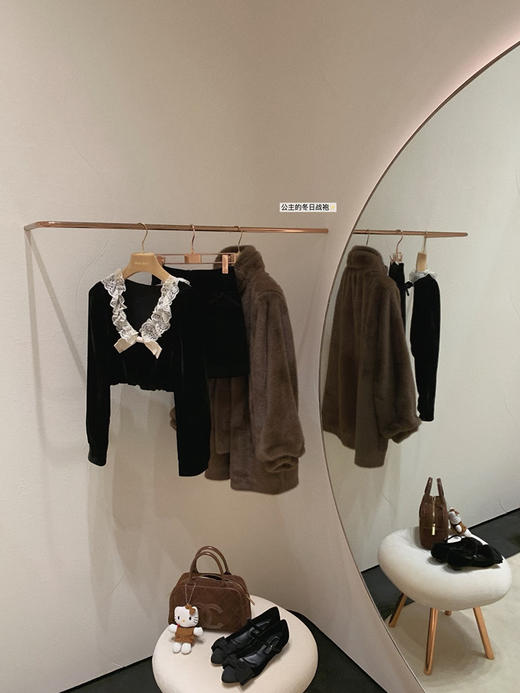 金蘑菇菇 All you need is dress miu年末丝绒组/ 复古收腰连衣裙 商品图2