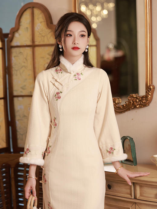 秋冬新品，爆款加绒加厚日常修身旗袍连衣裙TX8243 商品图2