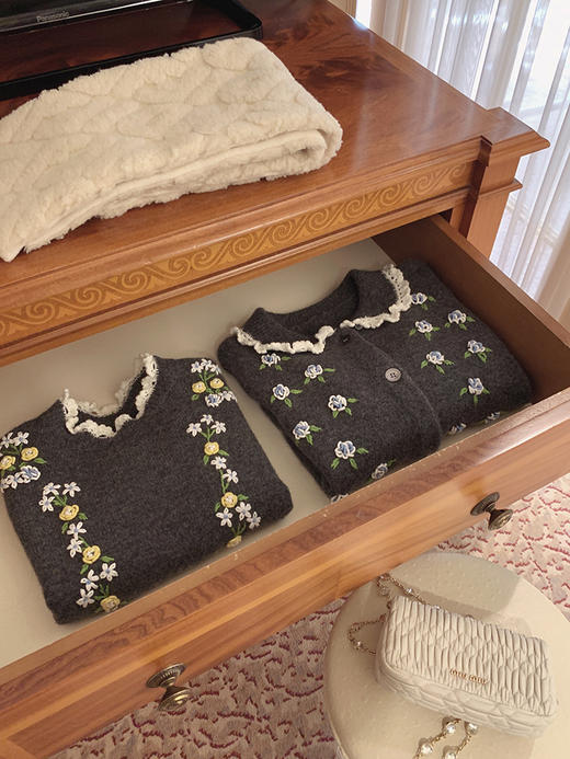 金蘑菇菇 XS码 手工毛衣/宽松落肩袖童趣圣诞毛衣 商品图0