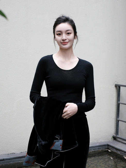 盛唐牡丹| 白中白针织羊绒打底衫 U型领[特价品] 商品图8