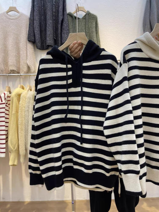 条纹控连帽毛衣 商品图1