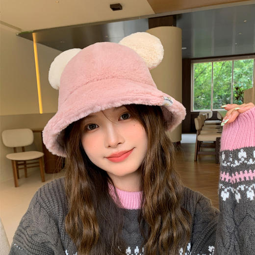 【带上超显脸小，萌系可爱小熊毛绒渔夫帽】小熊毛绒渔夫帽，冬季保暖水桶帽子女时尚百搭显脸小盆帽潮 商品图7