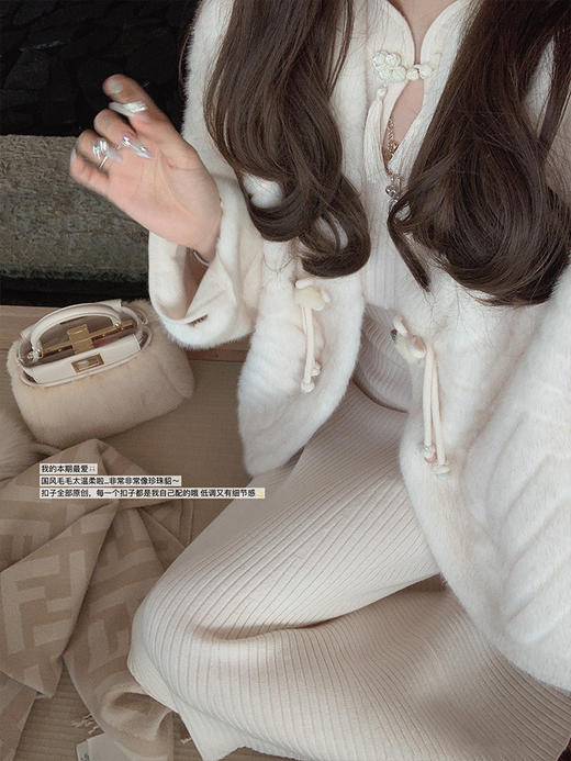 金蘑菇菇 枝间绘雪 迢迢冬叙/ 新中式拜年服 环保貂貂外套&羽绒服 商品图1