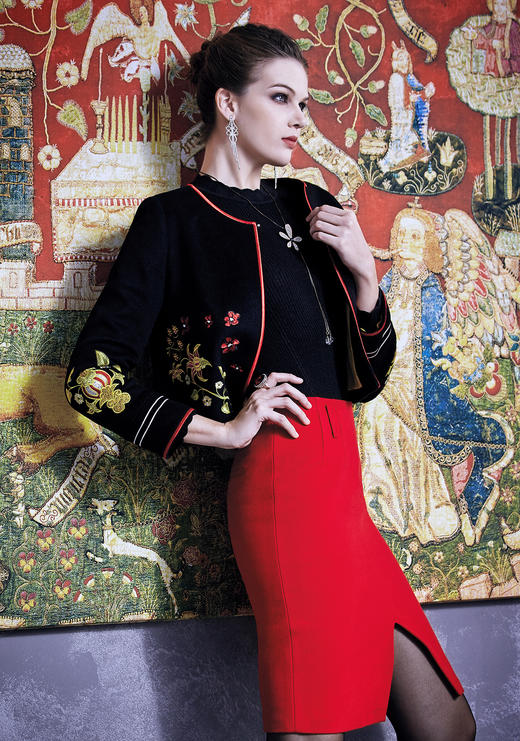 【伯妮斯茵】6A6151--羊毛外套--帷幔的圣事--《因汉而生--哥特》 商品图9