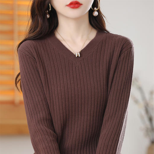 秋冬【棉线针织衫女V领大码毛衣】宽松内搭 简约抽条棉线打底衫女 商品图3