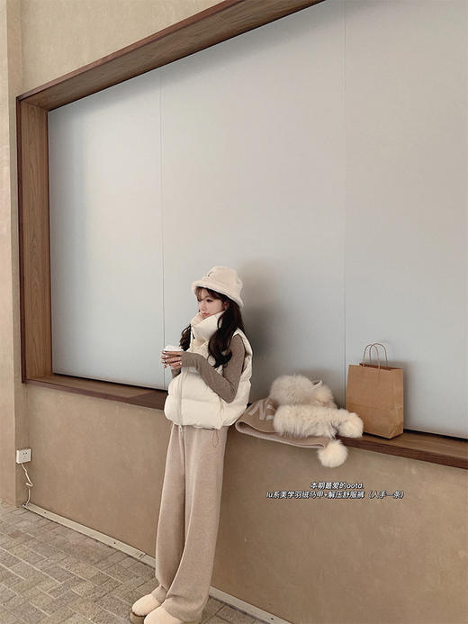 金蘑菇菇 Barbie韩女的内搭/漫不经心的美 修身显瘦打底长袖t上衣 商品图4