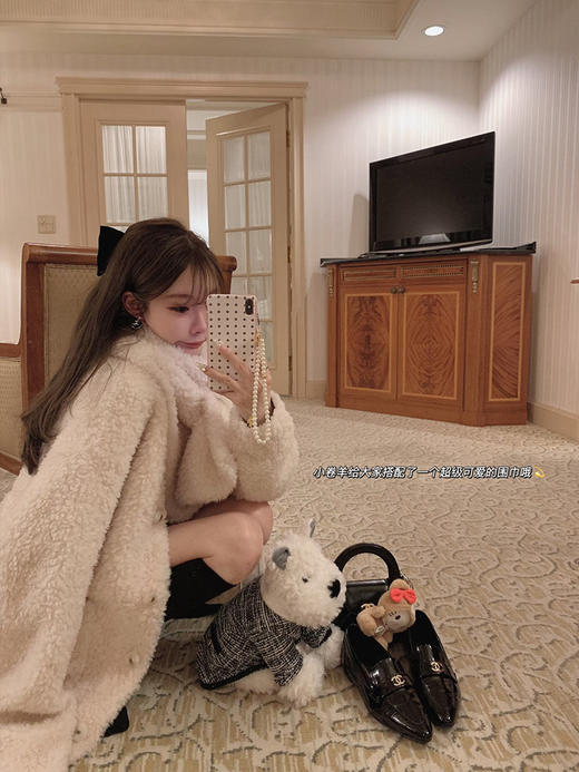 金蘑菇菇 chaque jour小卷羊/ 可拆卸围巾 日常宽松藏肉外套 商品图4