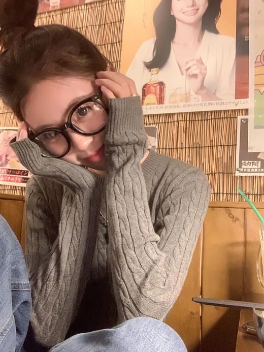 <曾小咸推荐>  3色圆领针织衫 商品图2