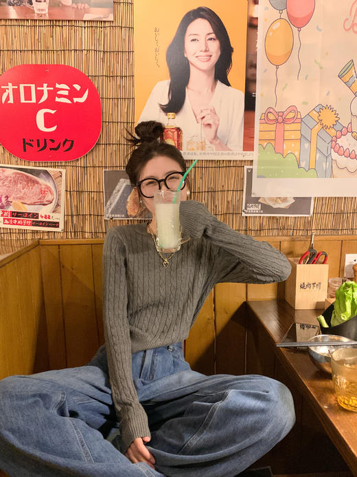 <曾小咸推荐>  3色圆领针织衫 商品图5