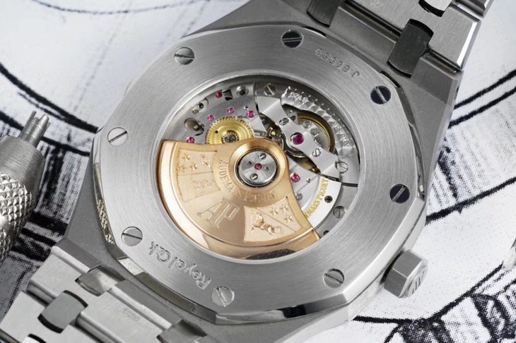 爱彼顶级复刻皇家橡树15400 厚度一致