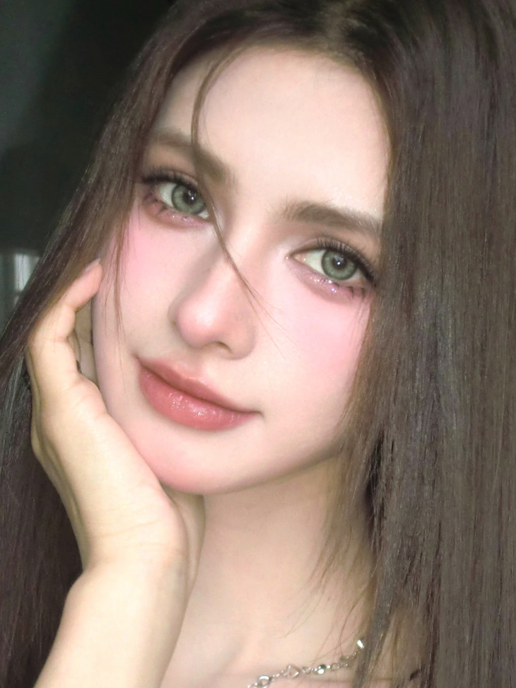 BOLLYCON 青涩威廉14.2mm 日抛隐形眼镜 1盒/10片 左右眼度数不同需两盒-VVCON美瞳商城18 BOLLYCON 青涩威廉14.2mm 日抛隐形眼镜 1盒/10片 左右眼度数不同需两盒 - VVCON美瞳商城