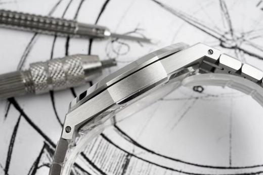 爱彼顶级复刻皇家橡树15400复刻手表一比一手表N厂C厂ZF厂VS厂AR厂BBR厂PPF厂AZ厂JF厂MKS厂TW厂EW厂AF厂V6厂OR厂OM厂3K厂XF厂CLEAN厂NOOB厂广州手表测评 商品图8