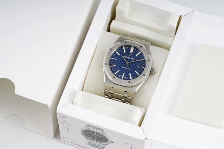 爱彼顶级复刻皇家橡树15400 厚度一致