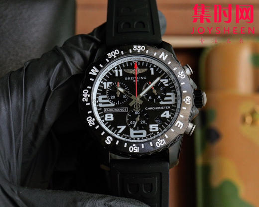 Breitling 百年灵 专业耐力系列 推出一枚色彩醒目的新作品 商品图0