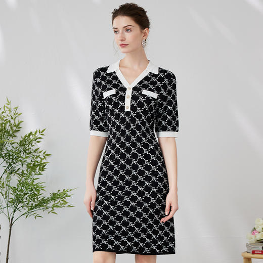 EITIE爱特爱温柔气质V领香风修身显瘦通勤印花针织连衣裙24春新款A2401305 商品图2