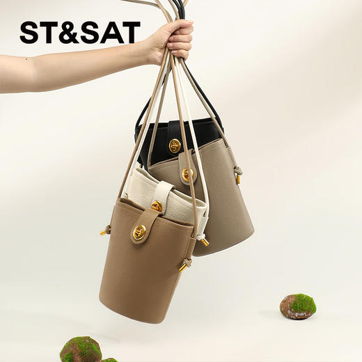 星期六软纹牛皮斜跨手提小桶包SS3121A136 商品图2