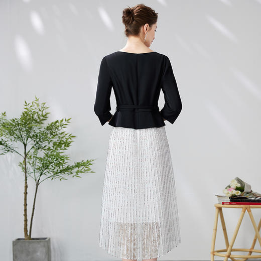 EITIE爱特爱春季新款气质时尚收腰拼接连衣裙A2407331 商品图4