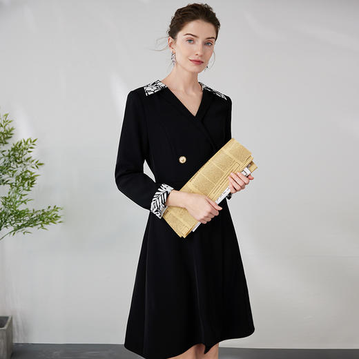 EITIE爱特爱春季新款气质时尚通勤高腰拼接连衣裙A2407333 商品图1