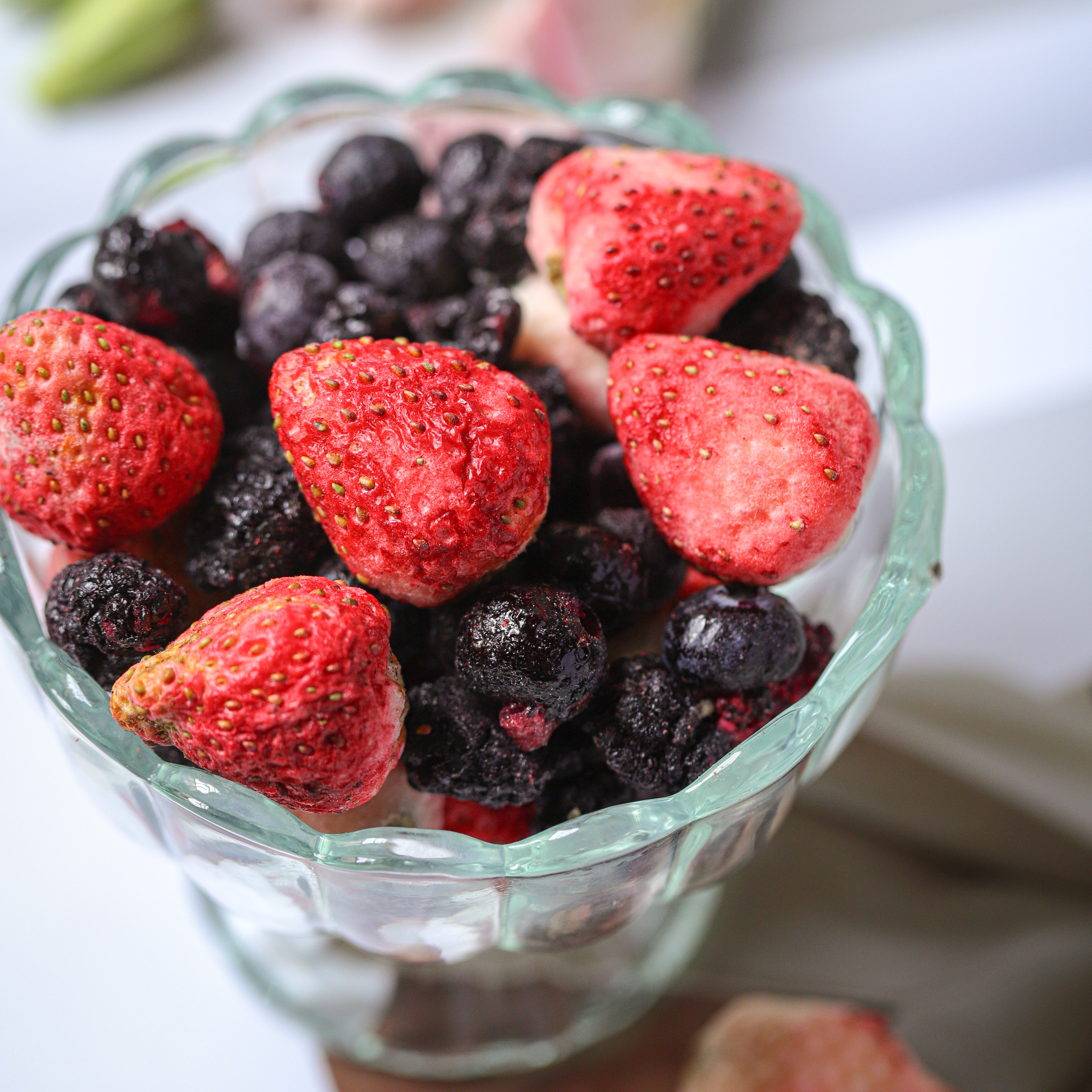 有机冻干混合浆果脆*Organic freeze dried fruit chips