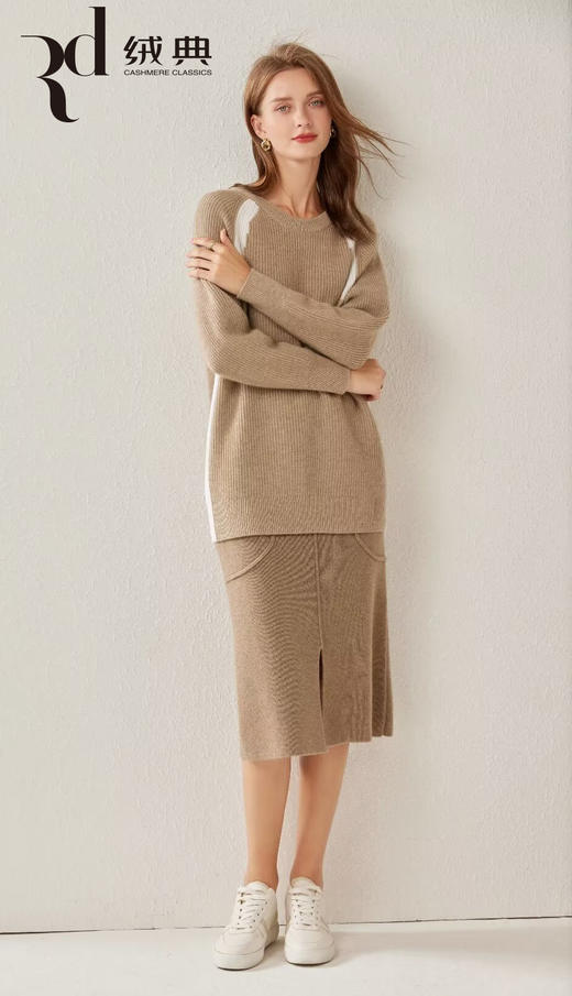 绒典圆领单畦配色女套衫 商品图0