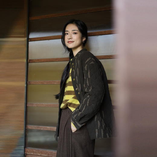 绽放982/2023冬季墨绿色中式复古小立领开襟长袖夹棉衬衫式棉服 商品图0