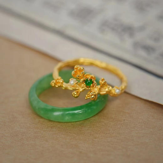 龢盒原创 18k金镶翡翠梅枝花戒指 商品图2