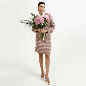 卡莉朵拉上衣C27A7116