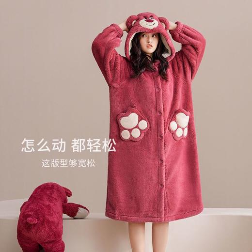 【卡通珊瑚绒居家睡衣，又柔又暖！】冬季珊瑚绒法兰绒可爱长款帕恰狗女睡衣睡袍加厚家居服可外穿，能够提供更好的保暖效果，让您在寒冷的冬季也能享受温暖与舒适！ 商品图5