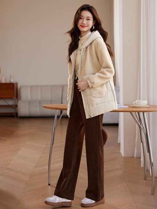 【年终特卖】熙世界羊羔毛棉服外套女连帽秋冬新款宽松大口袋夹棉加厚棉衣 商品图4