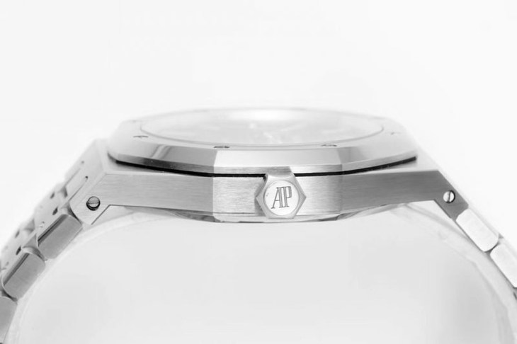 爱彼顶级复刻皇家橡树15400 厚度一致