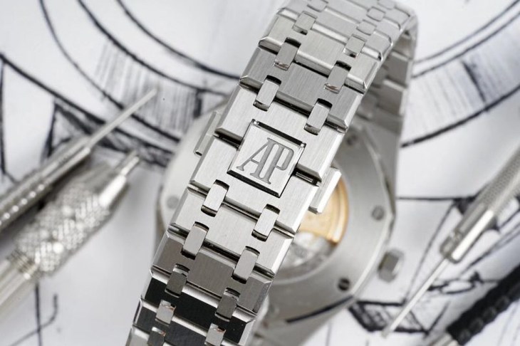 爱彼顶级复刻皇家橡树15400 厚度一致