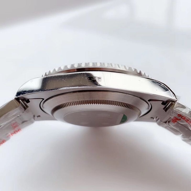 n厂水鬼劳力士v10来袭 解决圈口掉色