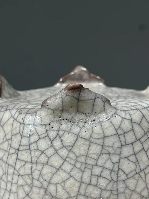 哥窑灰青釉海棠形四足炉，顺丰包邮 商品图14