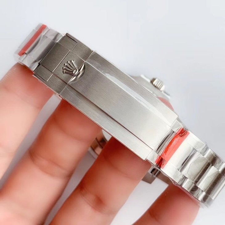 n厂水鬼劳力士v10来袭 解决圈口掉色