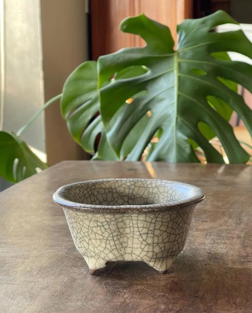 哥窑灰青釉海棠形四足炉，顺丰包邮 商品图8