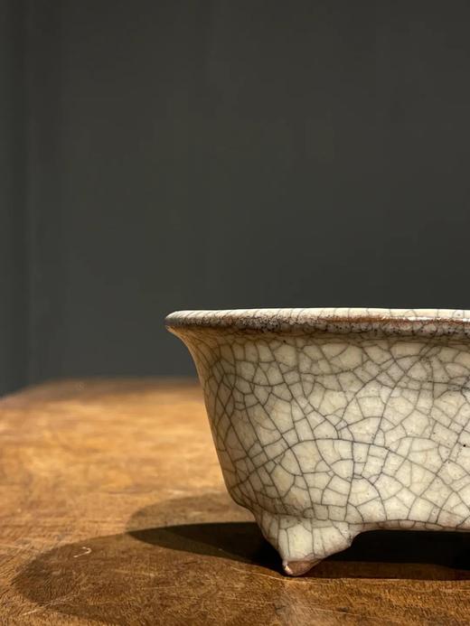 哥窑灰青釉海棠形四足炉，顺丰包邮 商品图6