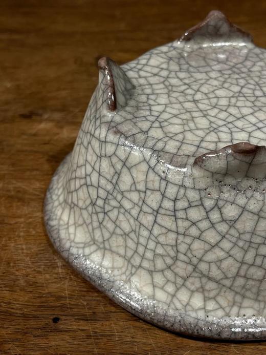 哥窑灰青釉海棠形四足炉，顺丰包邮 商品图11