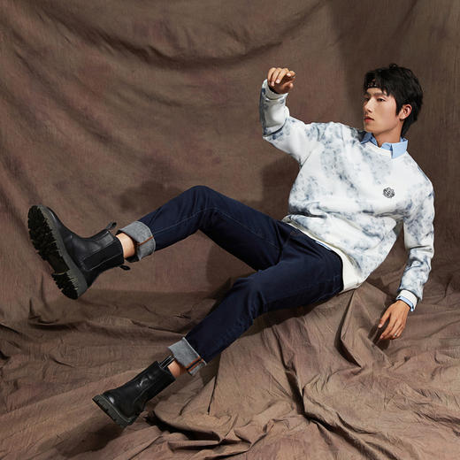 【特价】【非遗苗绣蝴蝶妈妈系列】柒牌圆领卫衣男春秋季蓝染印花长袖上衣	125W70500 商品图3