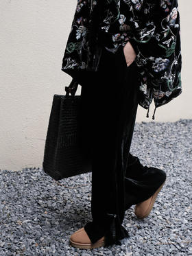 微瑕秒杀| 盛唐牡丹 |黑色丝绒松紧腰女裤[特价品]](特殊商品不退不换)