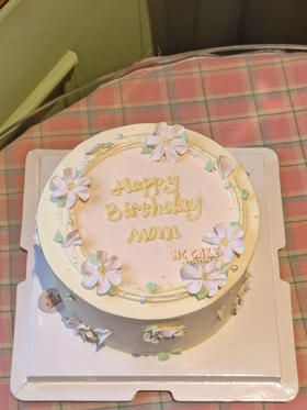 妈妈温馨小碎花蛋糕