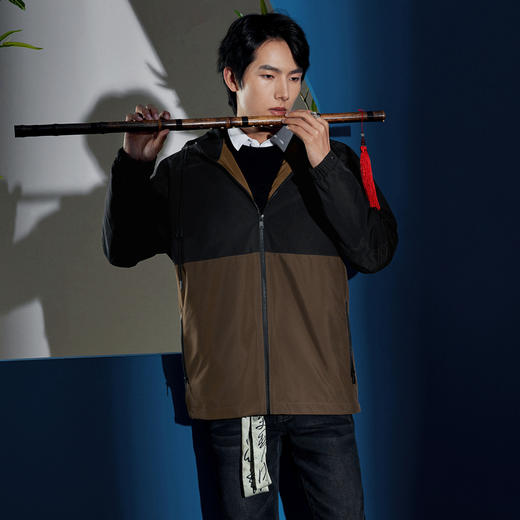 【特价】【非遗剪纸】柒牌男装连帽夹克男士外套秋季新款防风休闲上衣	125K70550 商品图3