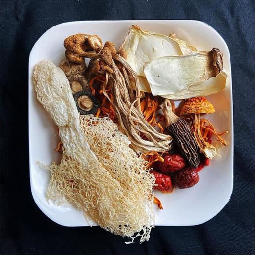 【菌汤包】福建古田深山野生菌 九种食材 煲汤食补养生菌汤包 50g*4包 商品图2