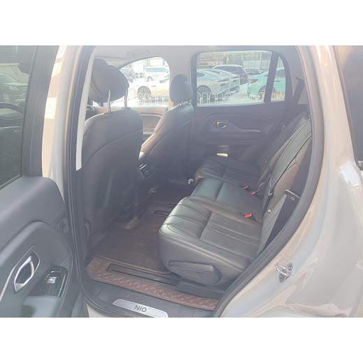 蔚来 ES8 355KM 基准版 七座版【长租-北京】 商品图6