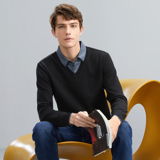 【假两件】柒牌男士毛衣秋冬新款针织提花含羊毛加绒厚款翻领毛衫	127Y70010 商品图1