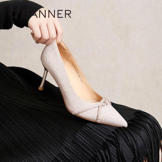 【静音婚鞋礼盒款】千百度细高跟鞋春季新浅口羊皮单鞋女尖头A24141132 商品图0