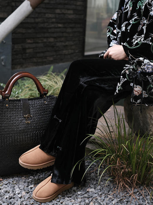 微瑕秒杀| 盛唐牡丹 |黑色丝绒松紧腰女裤[特价品]](特殊商品不退不换) 商品图2