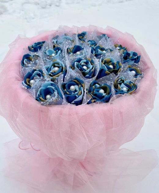 《戎花》立体布艺蓝色玫瑰花束  欧根纱装饰包装搭配可爱熊  懂你的可可爱爱  做你的欢欢喜喜 商品图3