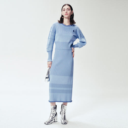 Self Who蓝色条纹针织半身裙女2024春新款宽松直筒休闲设计感裙子 商品图3