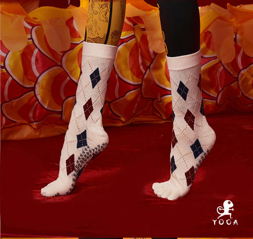 壁虎瑜伽【2312WZ263】印花长筒五指瑜伽袜【5天发货】 商品图9