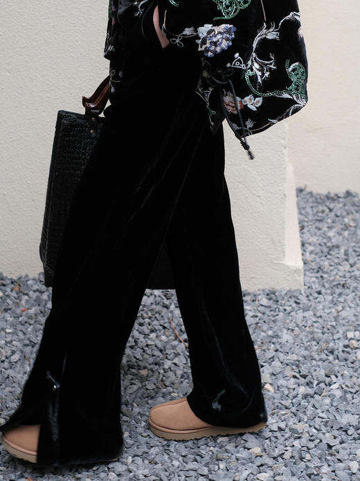 微瑕秒杀| 盛唐牡丹 |黑色丝绒松紧腰女裤[特价品]](特殊商品不退不换) 商品图3